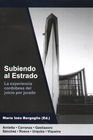 SUBIENDO AL ESTRADO